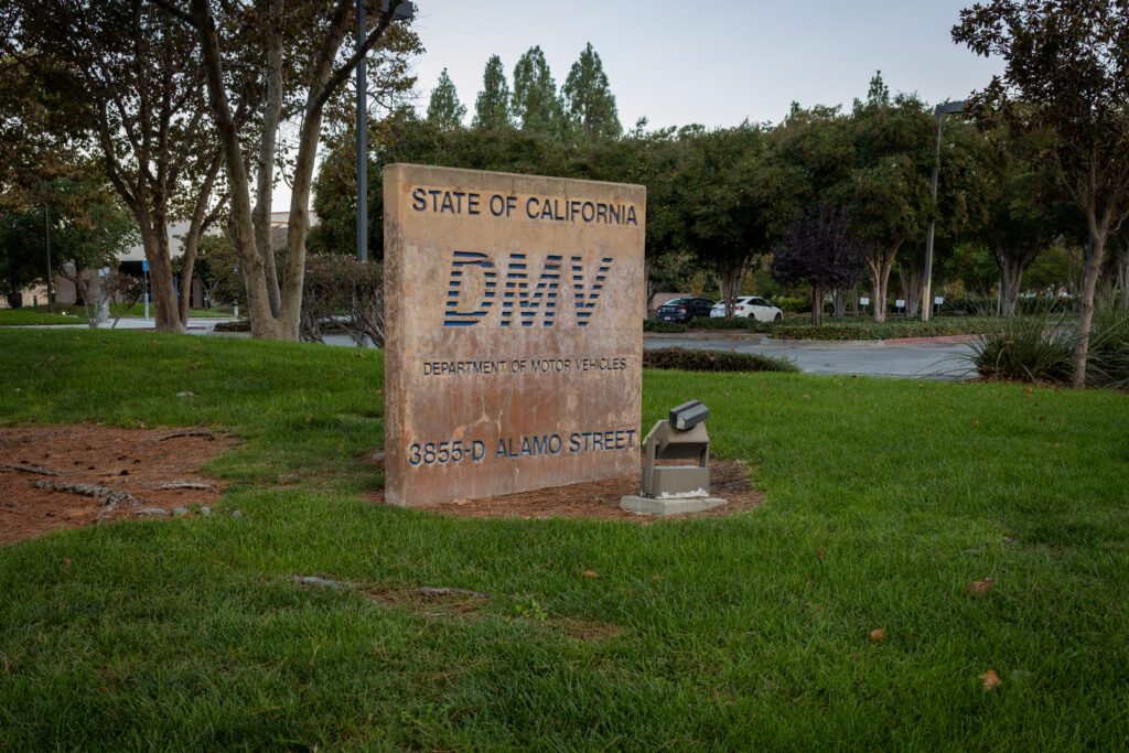 Simi Valley City Hall before turf transformation